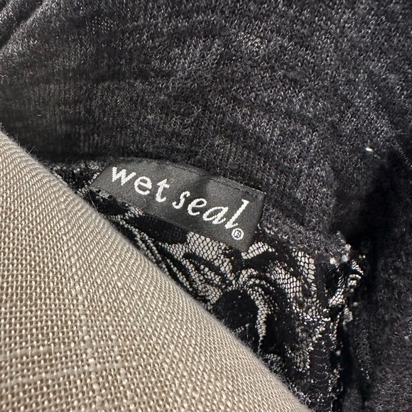 Wet Seal Lace Cardigan - Picture 12 of 13